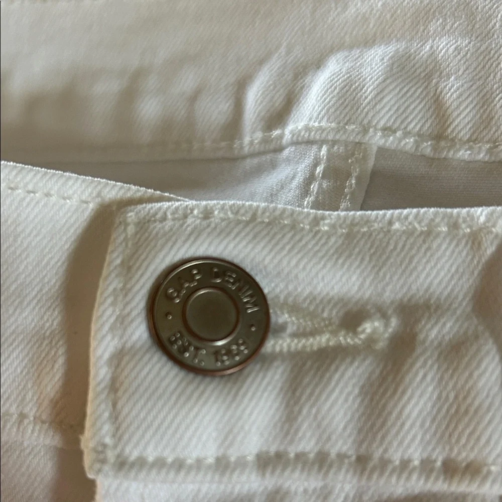 GAP Women’s White Straight Leg Petite - Picture 3 of 6